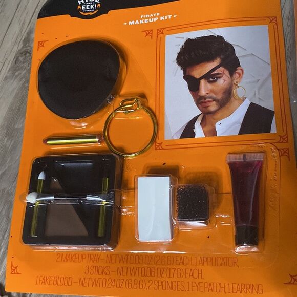 NEW Pirate halloween costume makeup & temporary tattoos Adult use - Picture 4 of 4